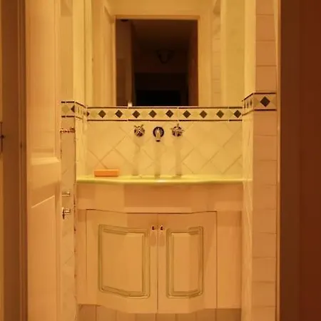 3 With Terrace And Pool Apartman